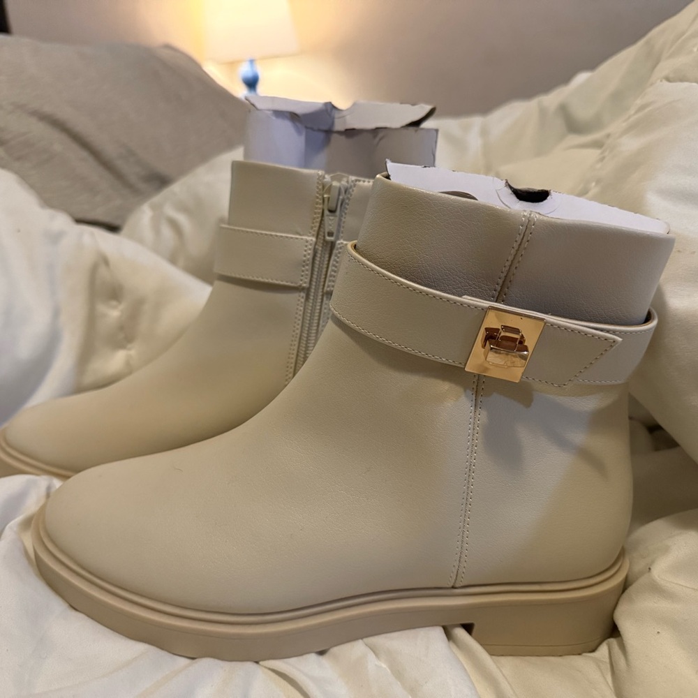 LC Lauren Conrad Cream Ankle Booties
